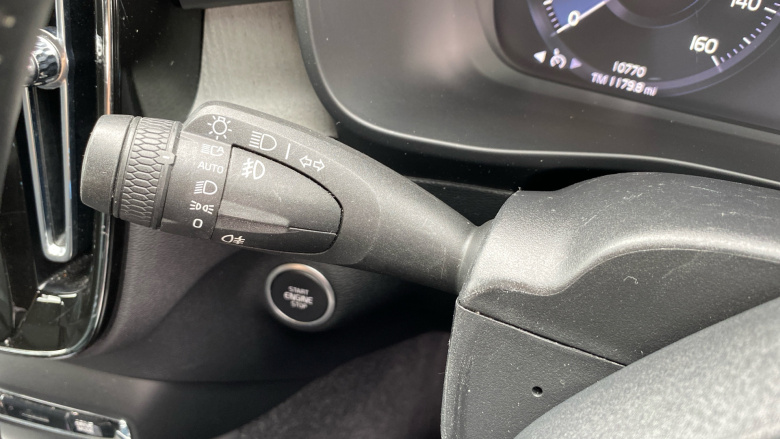 Volvo Xc40 1.5 T3 [163] Inscription Pro 5dr Geartronic Petrol Estate